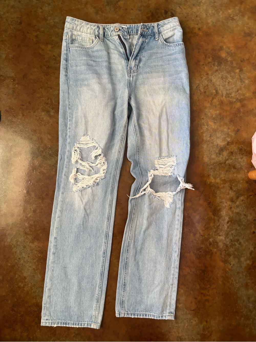 Classic Light Blue Ripped Women’s Jeans